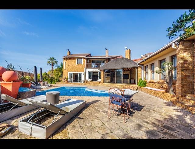 7 BEDROOM FREEHOLD FOR SALE IN EVERSDAL HEIGHTS